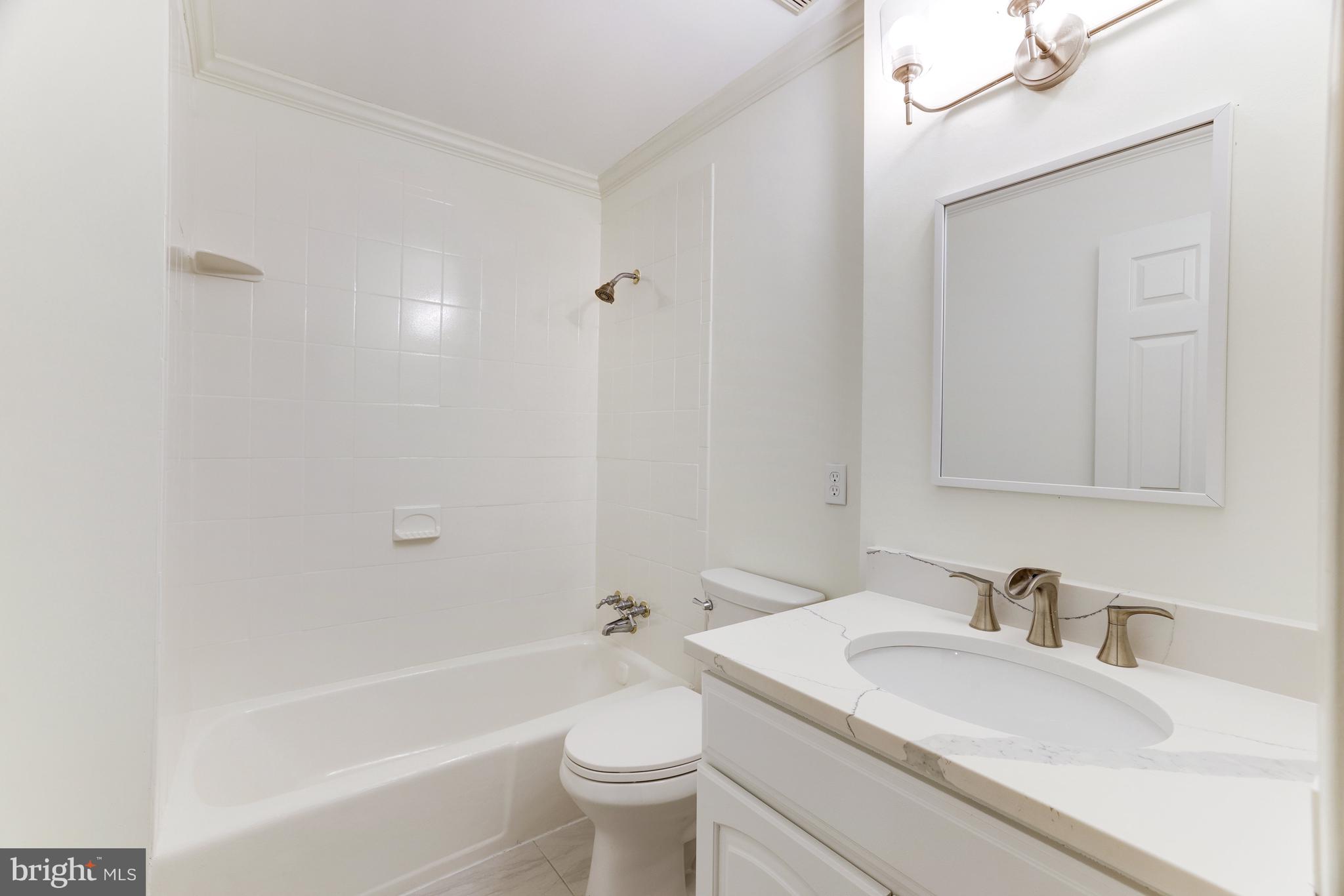 7906 Foxhound Road McLean, VA 22102 - Photo 25 of 48 Gallery Image 25