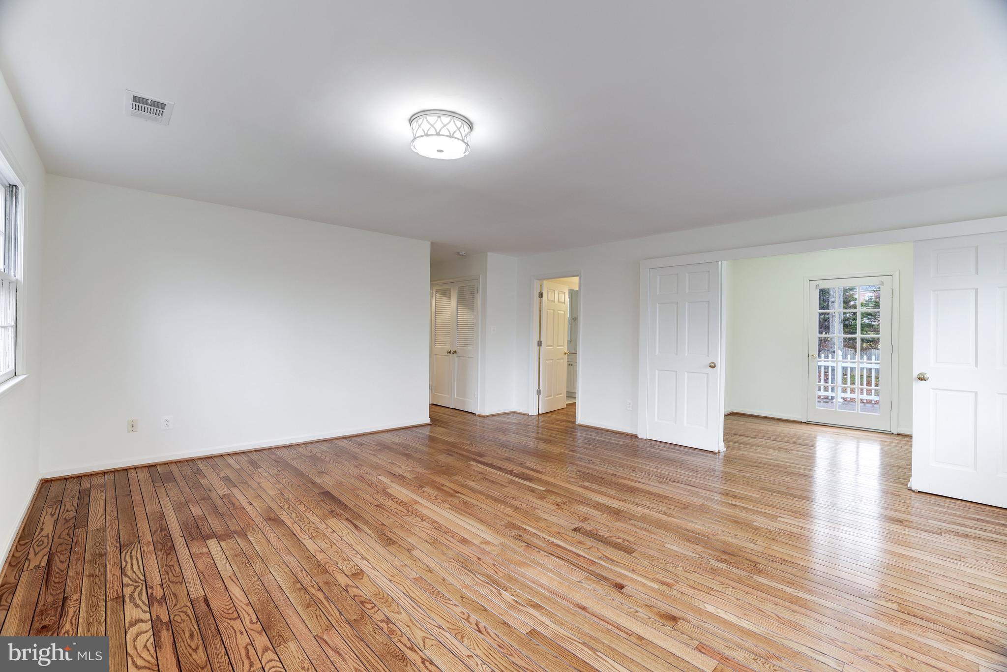 7906 Foxhound Road McLean, VA 22102 - Photo 27 of 48 Gallery Image 27