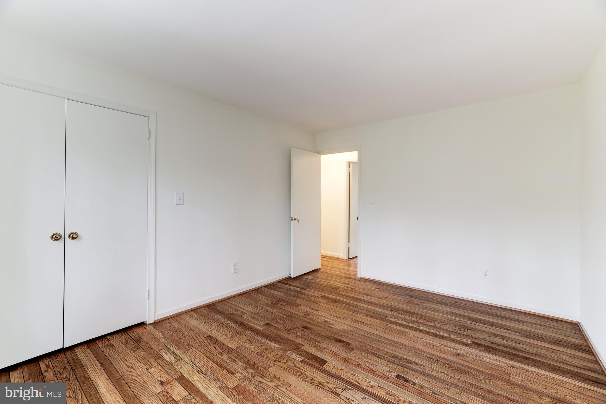7906 Foxhound Road McLean, VA 22102 - Photo 37 of 48 Third Bedroom