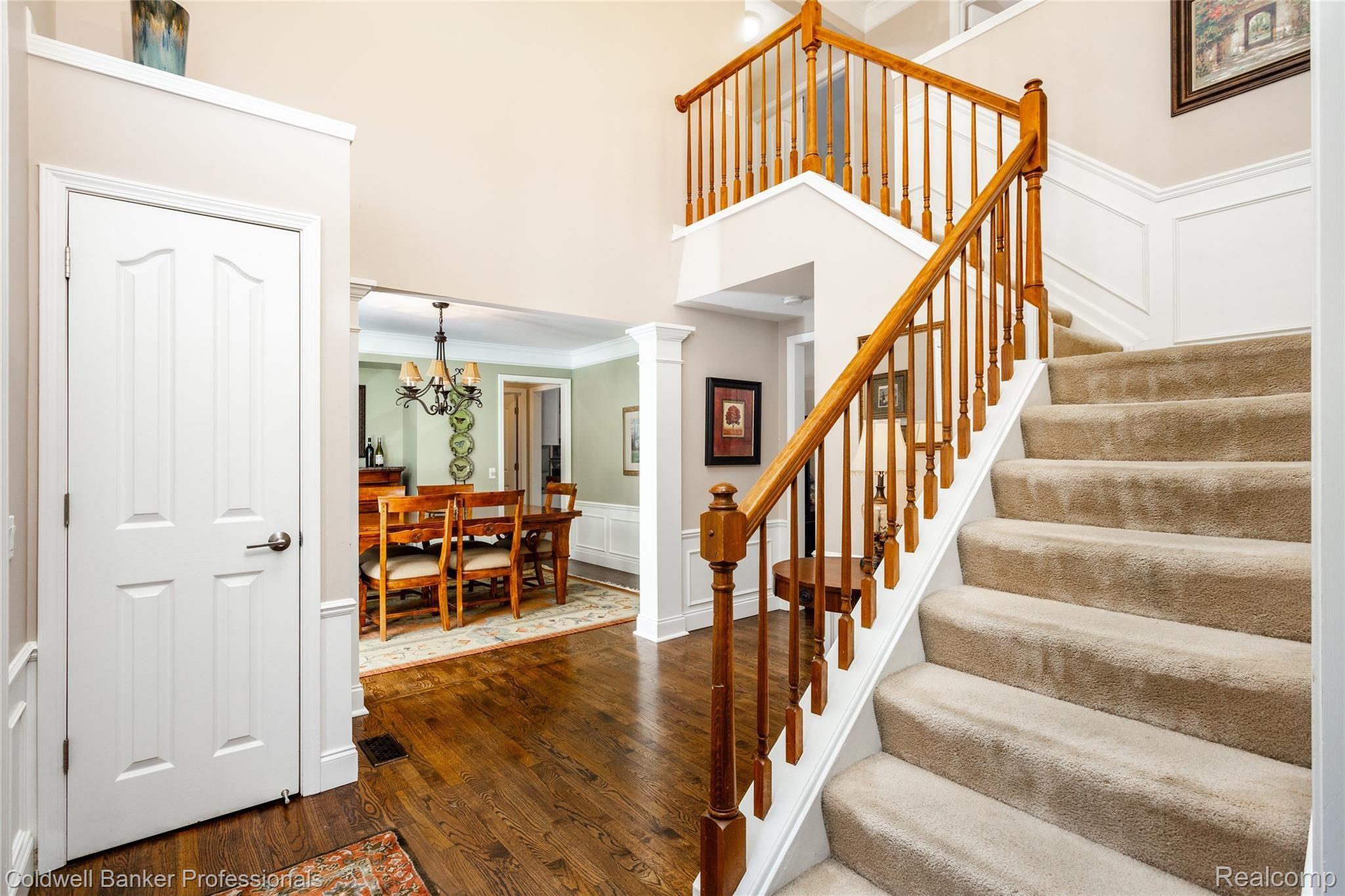 538 Sandalwood Road Canton, MI 48188 - Photo 4 of 49 Foyer 2