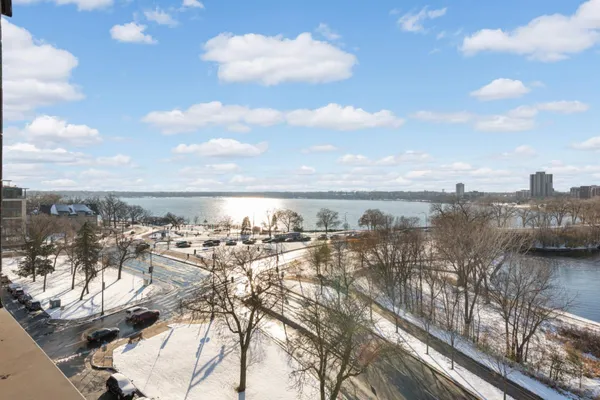 $210,000 | 2885 Knox Avenue South, Unit 203, Minneapolis, MN 55408