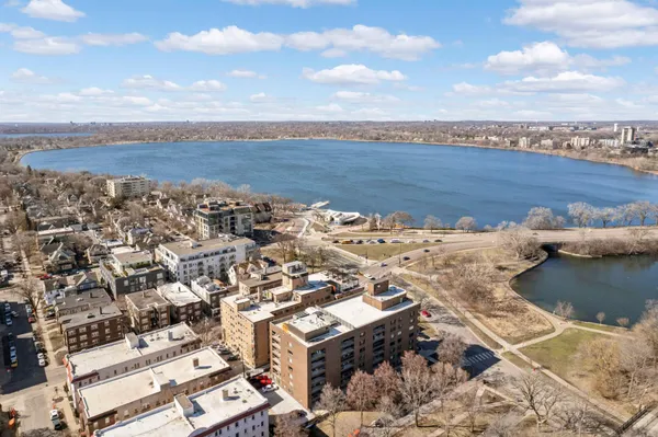 $210,000 | 2885 Knox Avenue South, Unit 203, Minneapolis, MN 55408