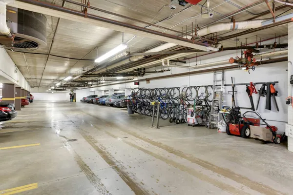 $210,000 | 2885 Knox Avenue South, Unit 203, Minneapolis, MN 55408