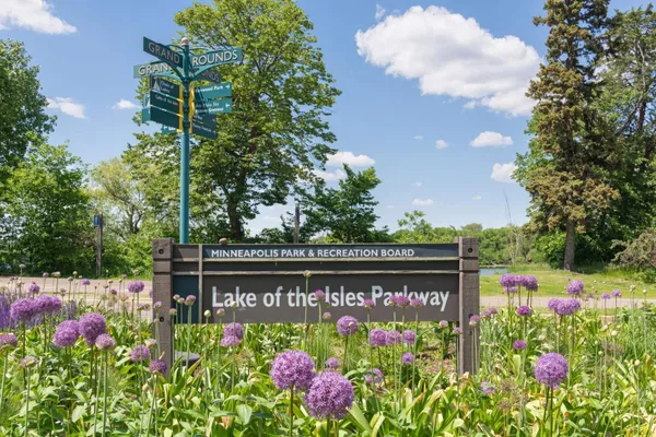 $210,000 | 2885 Knox Avenue South, Unit 203, Minneapolis, MN 55408