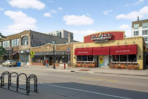 $210,000 | 2885 Knox Avenue South, Unit 203, Minneapolis, MN 55408