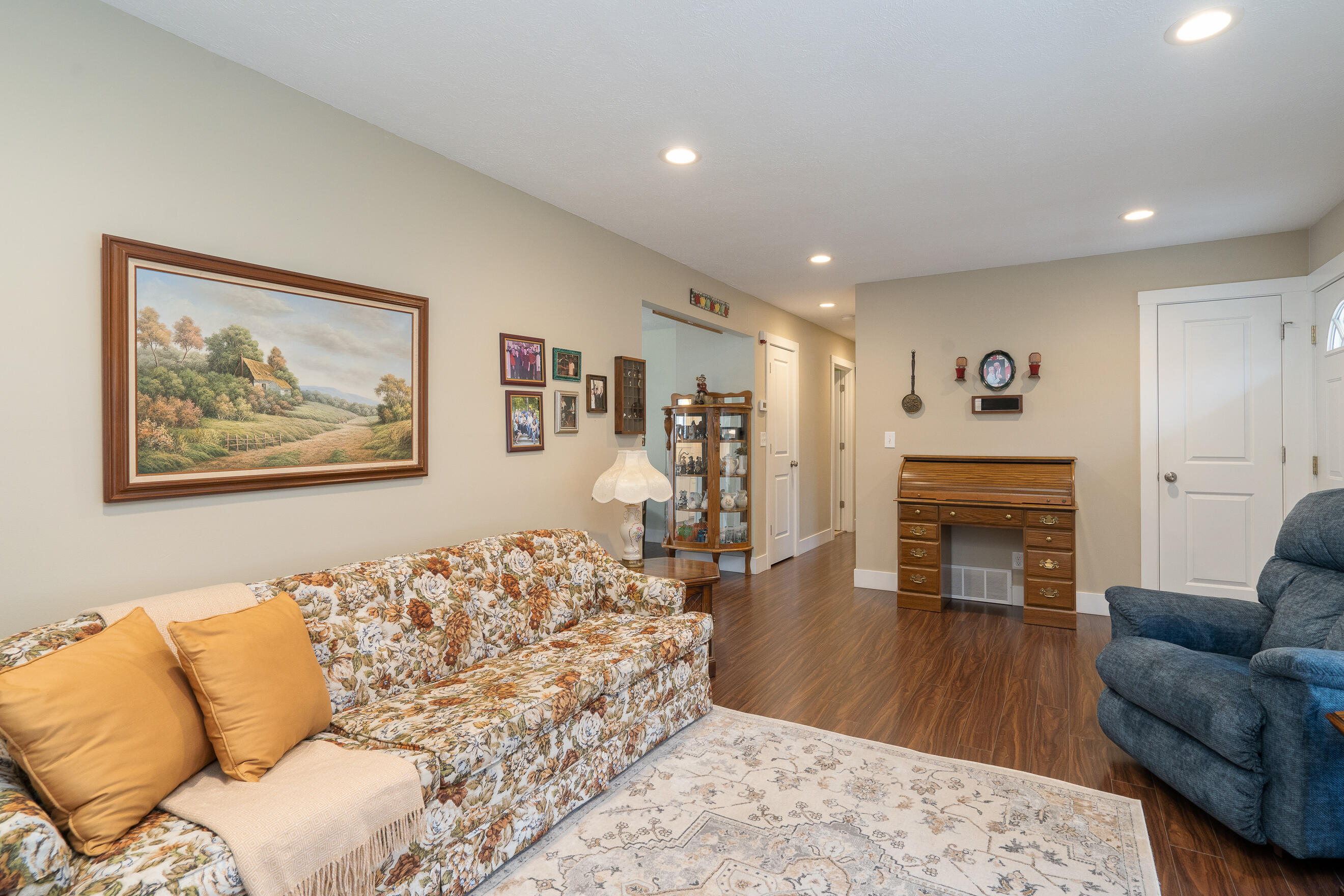 18330 North Fruitport Road Spring Lake, MI 49456 - Photo 4 of 31 A7300034
