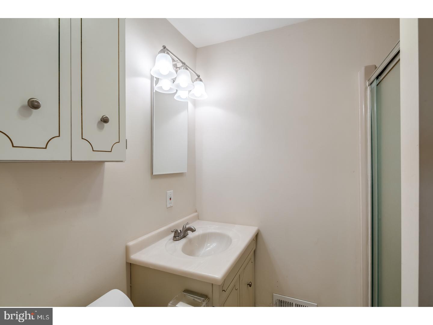 1 Greenvale Road Cherry Hill, NJ 08034 - Photo 21 of 25 Master Bathroom