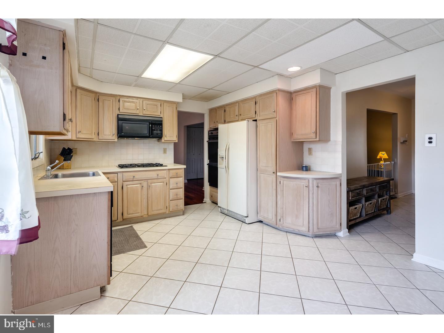 1 Greenvale Road Cherry Hill, NJ 08034 - Photo 7 of 25 Kitchen