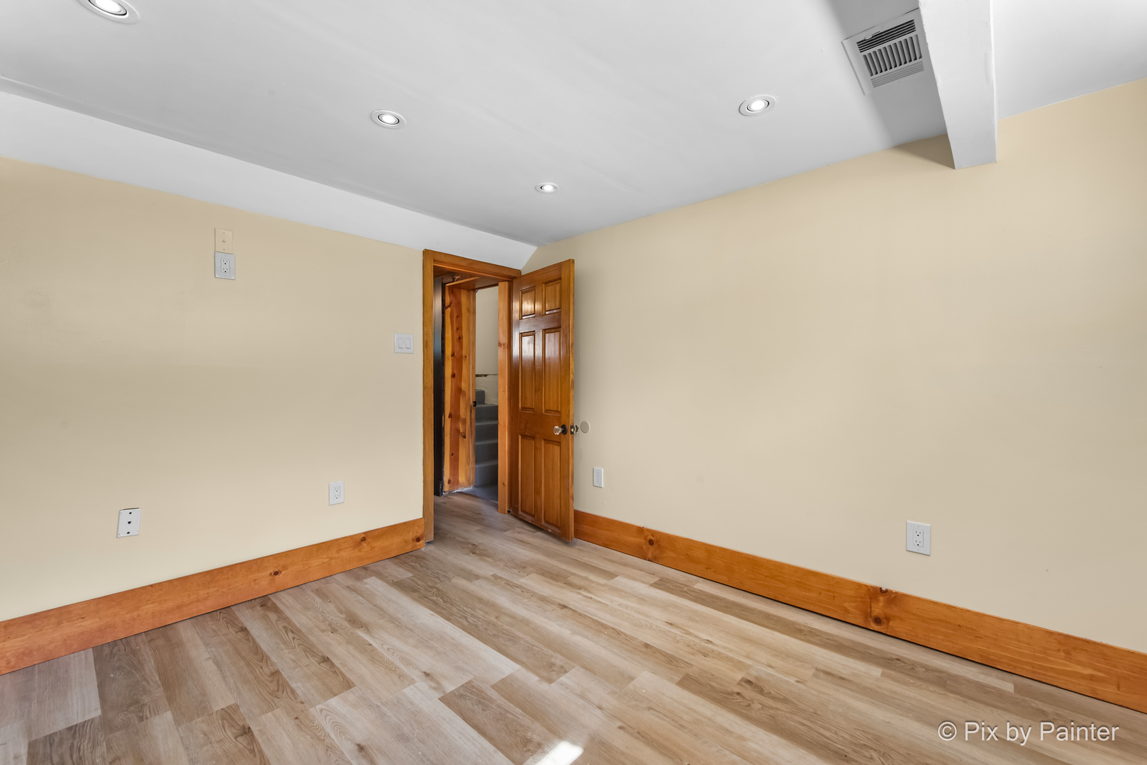 503 North River Road Fox River Grove, IL 60021 - Photo 27 of 48 a view of an empty room