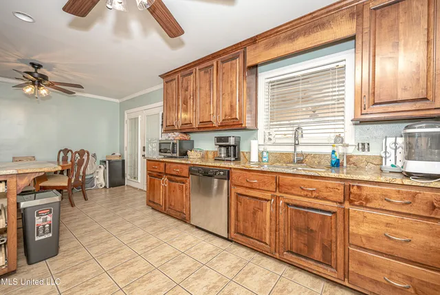 $189,000 | 2706 Lynwood Street, Pascagoula, MS 39567