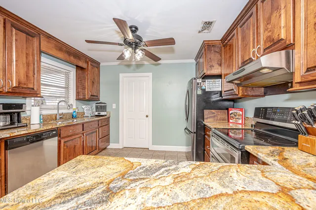 $189,000 | 2706 Lynwood Street, Pascagoula, MS 39567