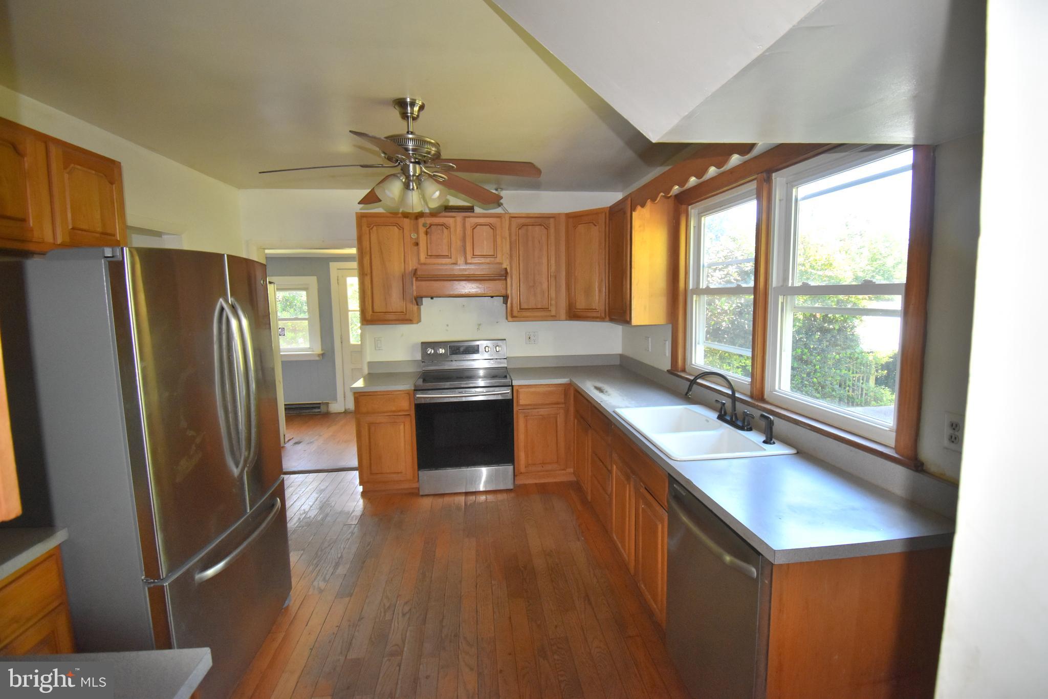 31 Deale Road Tracys Landing, MD 20779 - Photo 7 of 25