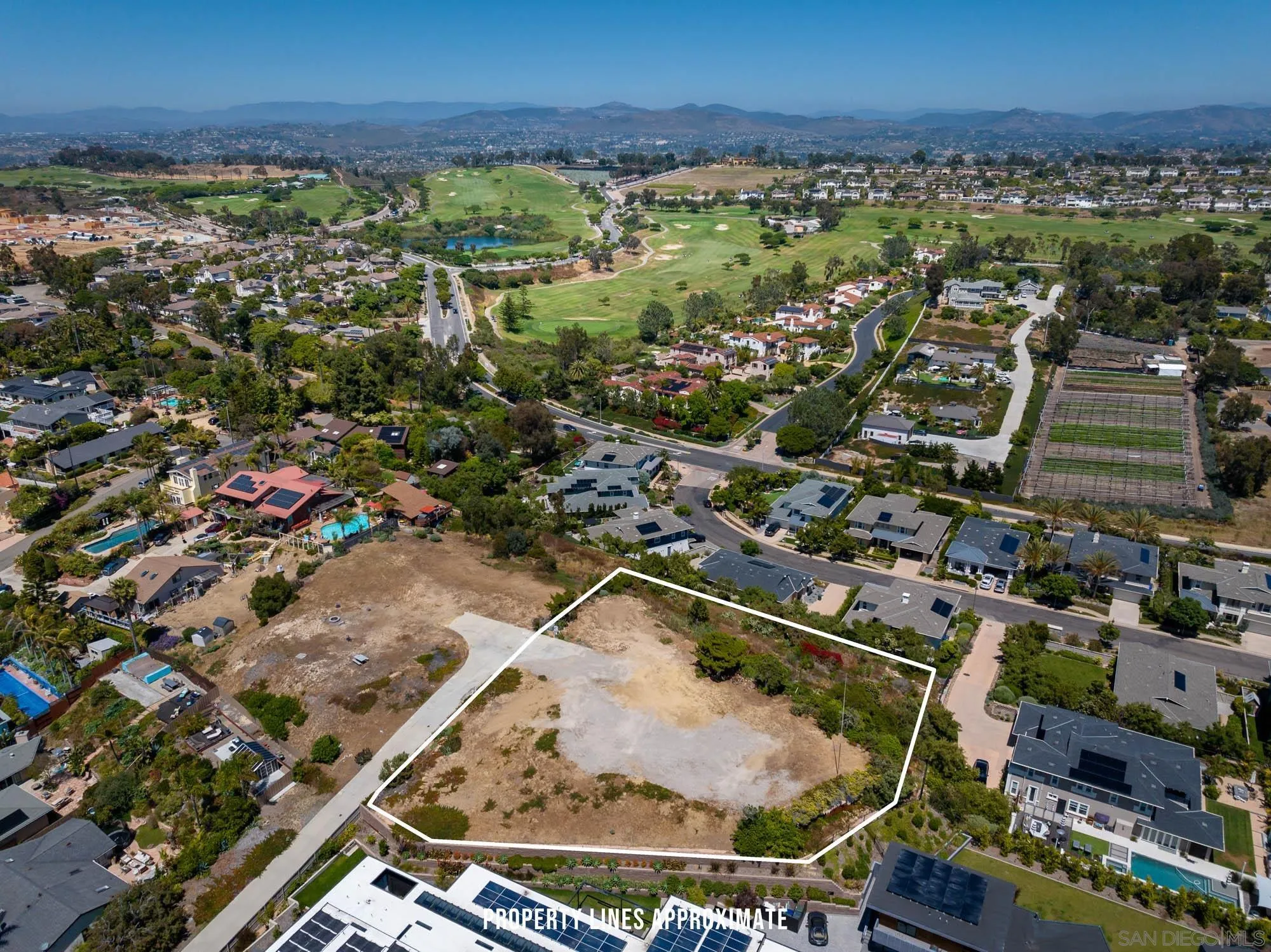 701 Passiflora Avenue Encinitas, CA 92024 - Photo 2 of 10 a view of a city