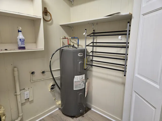 $239,900 | 1755 West Trace Creek Road, Waverly, TN 37185