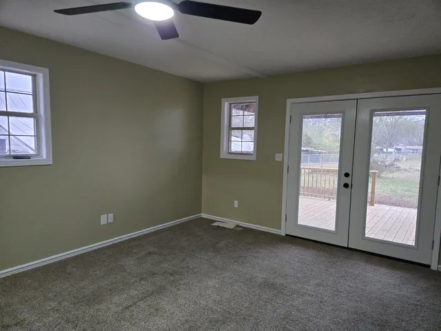 $239,900 | 1755 West Trace Creek Road, Waverly, TN 37185