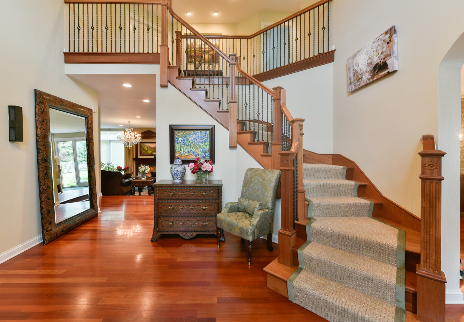 3919 Sunset Lane Northbrook, IL 60062 - Photo 2 of 24