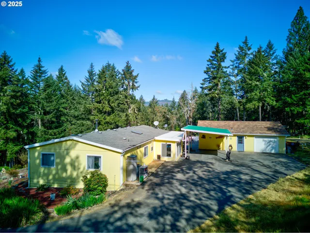 $440,000 | 1160 Cleveland Loop Road, Roseburg, OR 97471