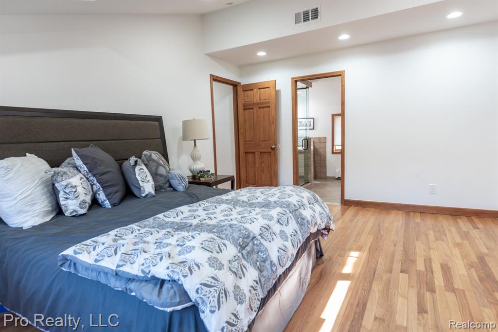 29632 Pond Ridge Road Farmington Hills, MI 48334 - Photo 32 of 32