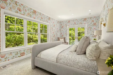 $3,150,000 | 2720 105th Avenue Southeast, Bellevue, WA 98004