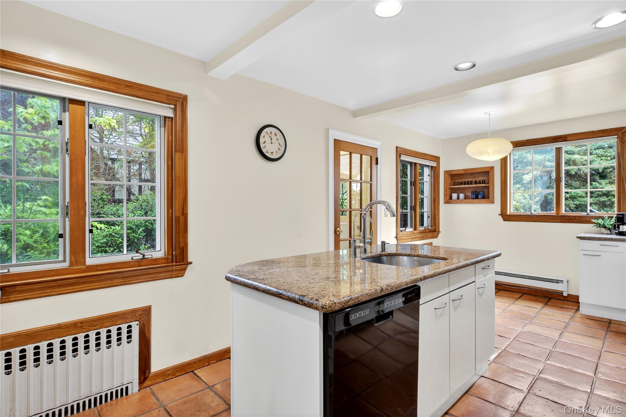 10 Crescent Road Port Washington, NY 11050 - Photo 14 of 37