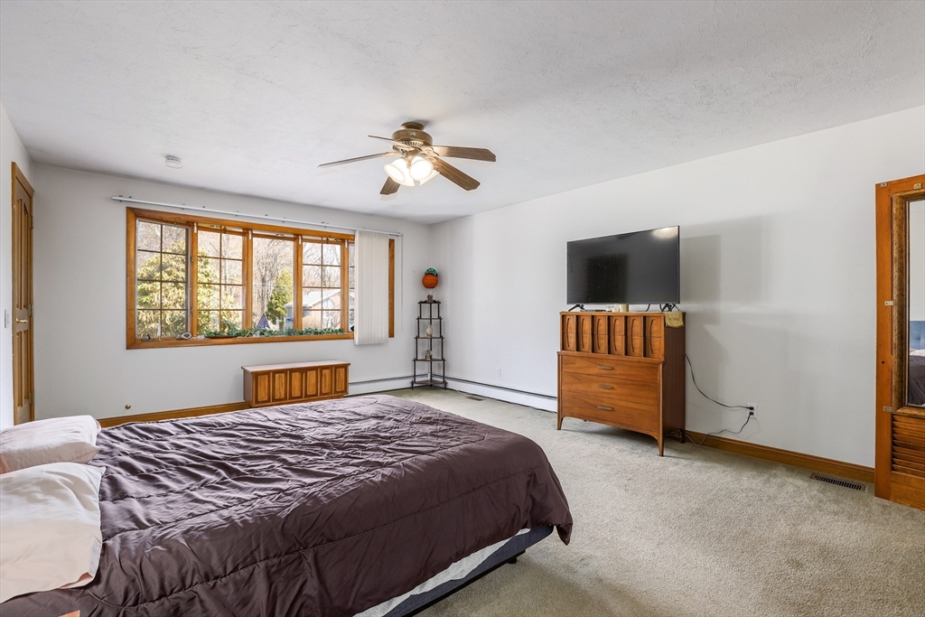 55 Pepper Road Fitchburg, MA 01420 - Photo 15 of 36