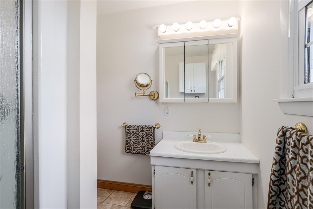 55 Pepper Road Fitchburg, MA 01420 - Photo 17 of 36