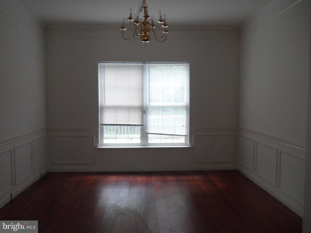 801 Anderson Street Silver Spring, MD 20904 - Photo 3 of 23 dining room