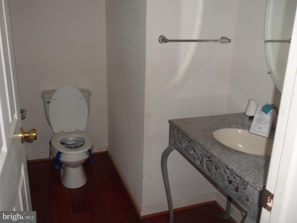 801 Anderson Street Silver Spring, MD 20904 - Photo 5 of 23 powder oom