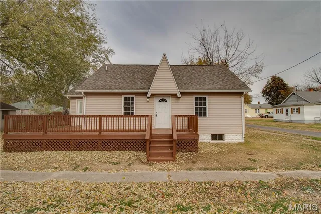 $80,000 | 123 North Sawyer Street, Wilsonville, IL 62093