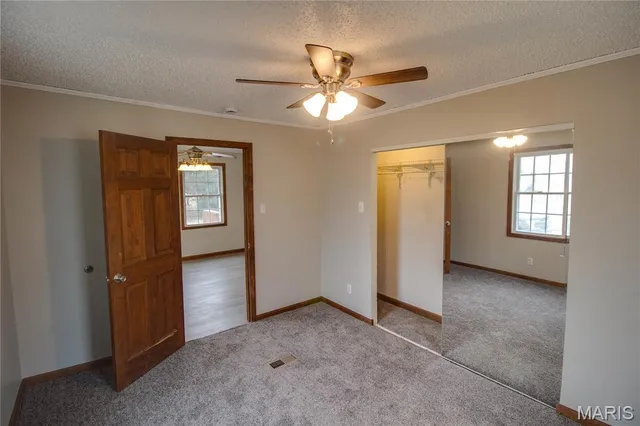 $80,000 | 123 North Sawyer Street, Wilsonville, IL 62093