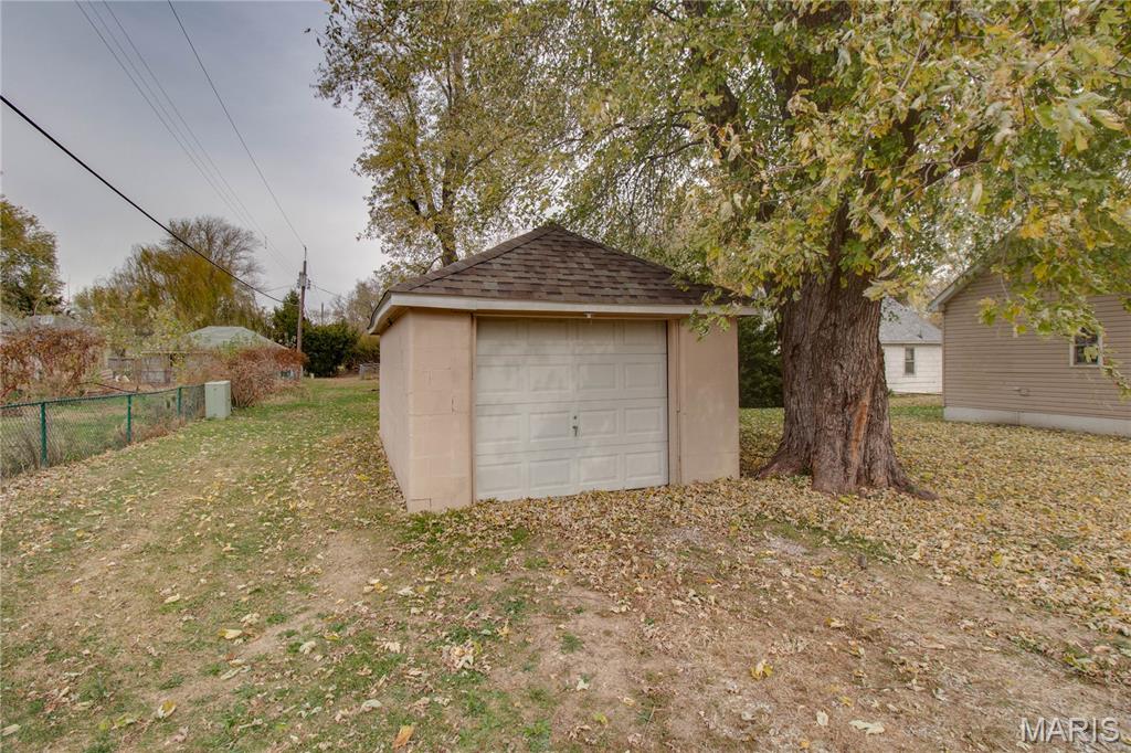 123 North Sawyer Street Wilsonville, IL 62093 - Photo 30 of 30