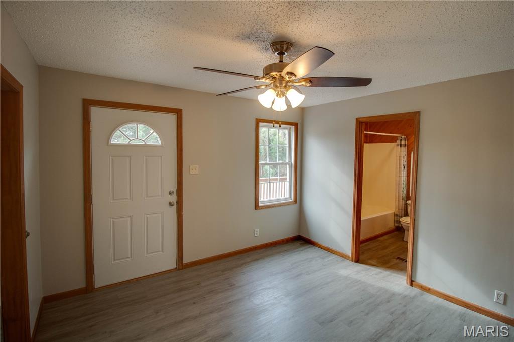 123 North Sawyer Street Wilsonville, IL 62093 - Photo 9 of 30