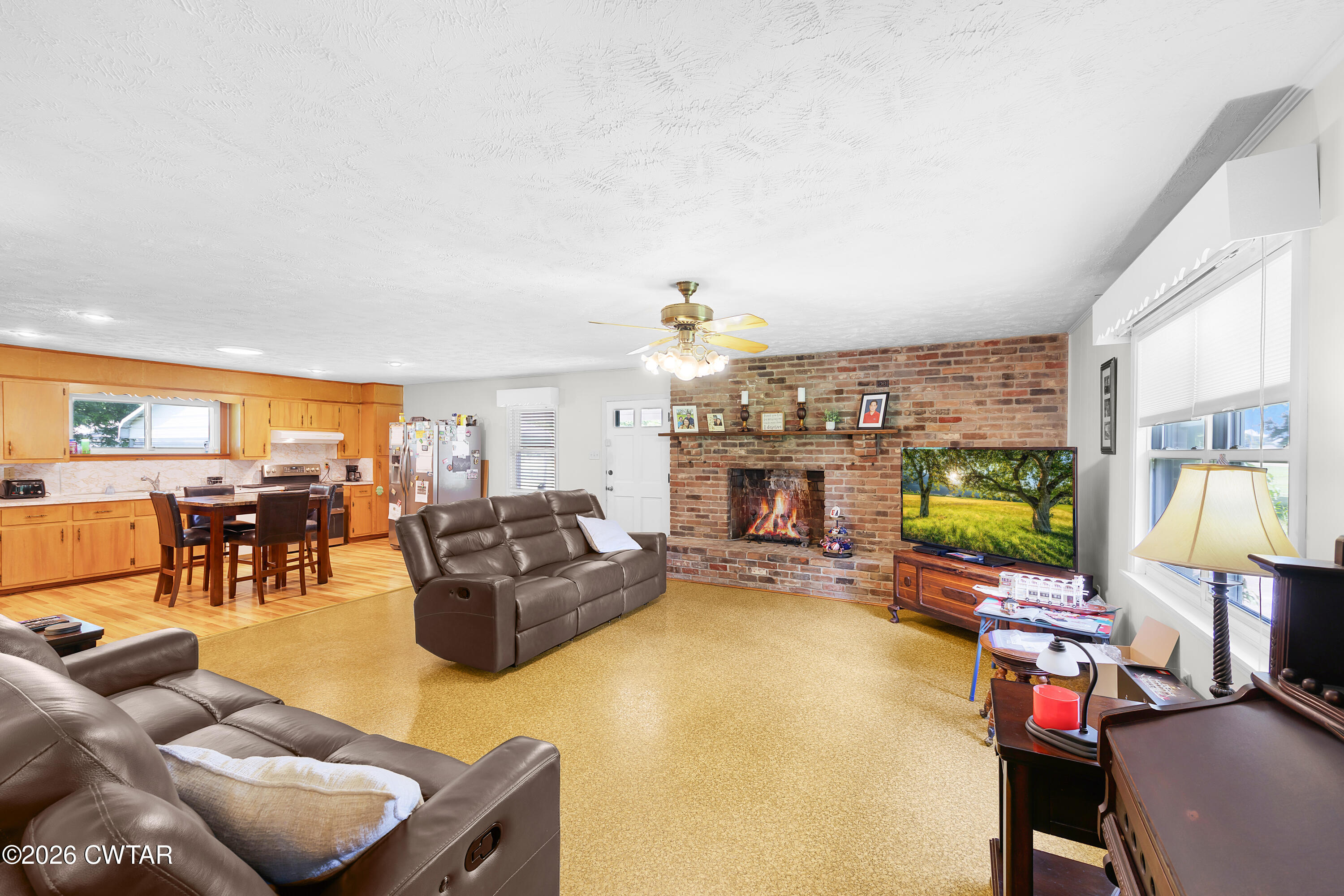 1321 Old Humboldt Road Jackson, TN 38305 - Photo 6 of 31 Living Room