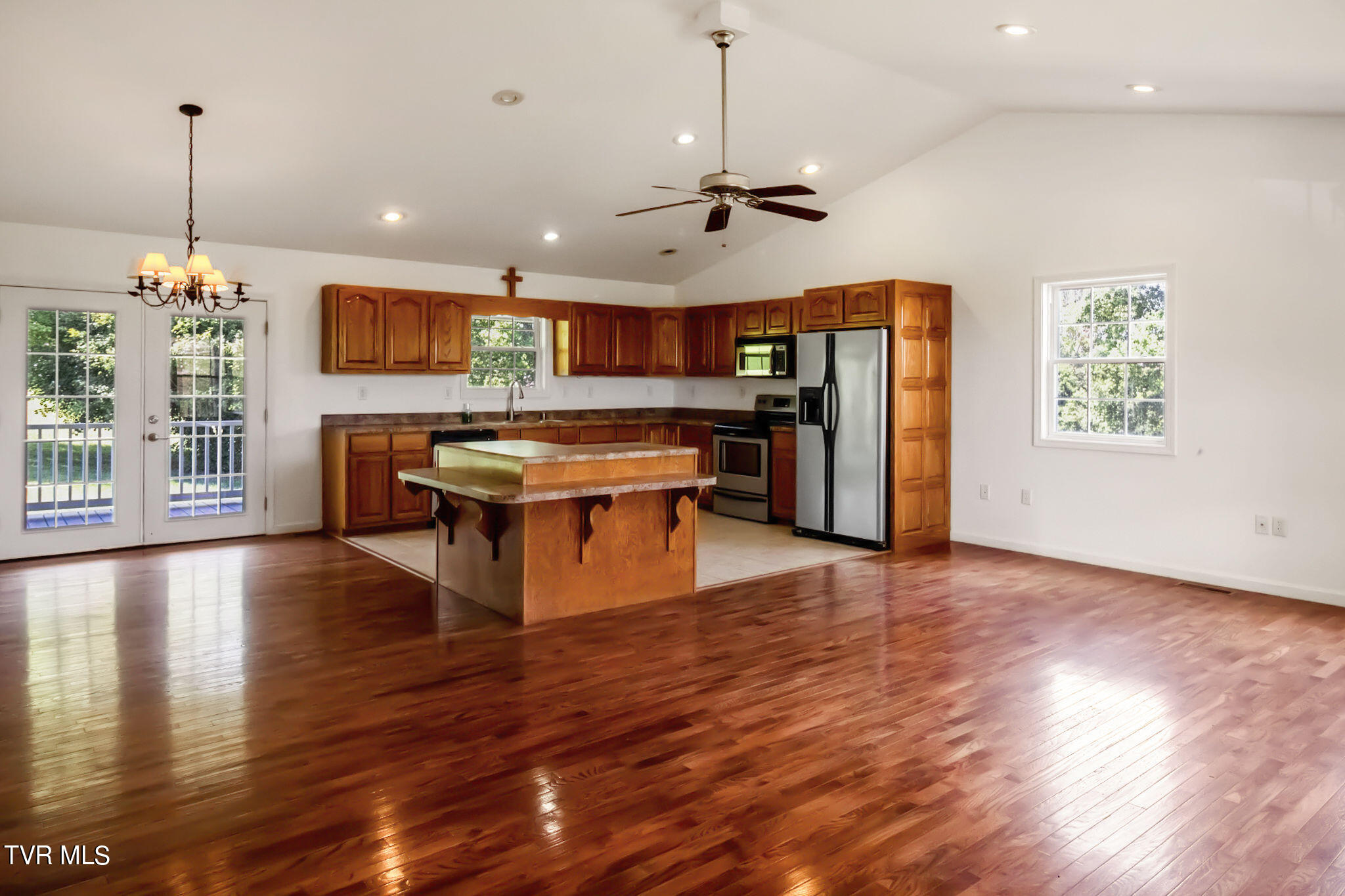 5360 Warrensburg Road Greeneville, TN 37743 - Photo 6 of 27 05