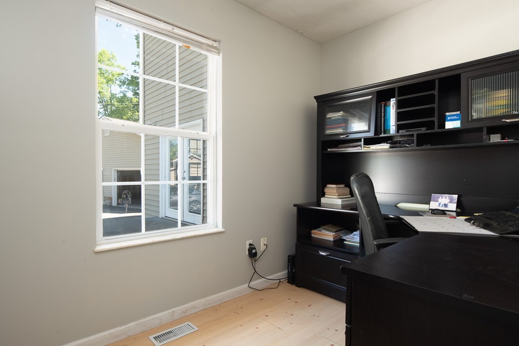 307 Lee Road Clinton, TN 37716 - Photo 10 of 25 Gallery Image 10