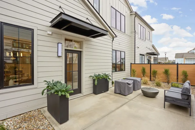 $565,000 | 1677 Ties Way, Westfield, IN 46074