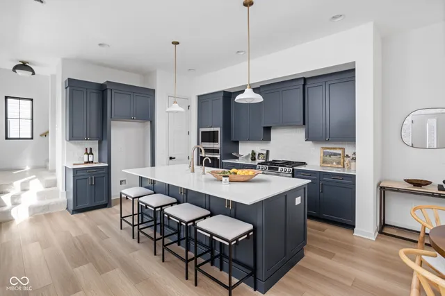 $565,000 | 1677 Ties Way, Westfield, IN 46074