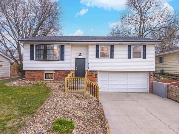 $234,900 | 1810 Hoover Drive, Normal, IL 61761