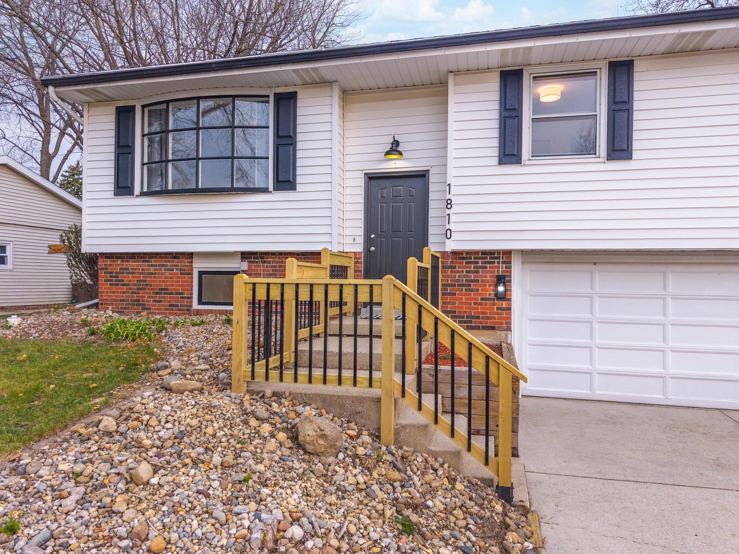 1810 Hoover Drive Normal, IL 61761 - Photo 2 of 28
