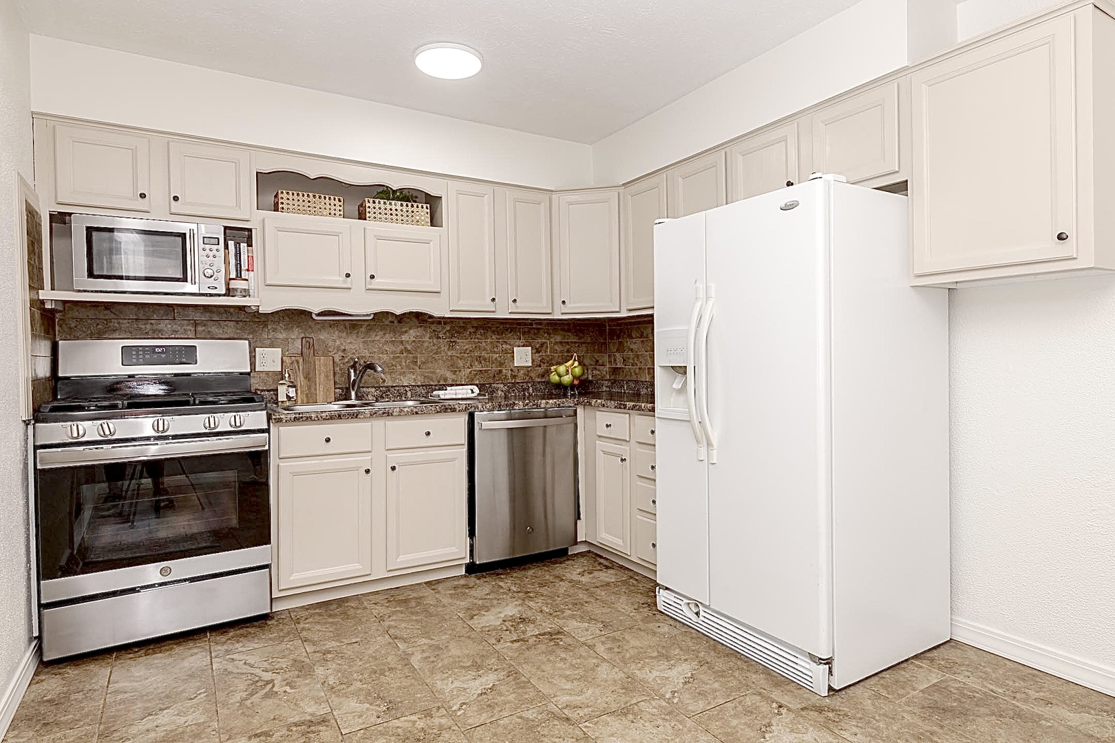 1810 Hoover Drive Normal, IL 61761 - Photo 8 of 28