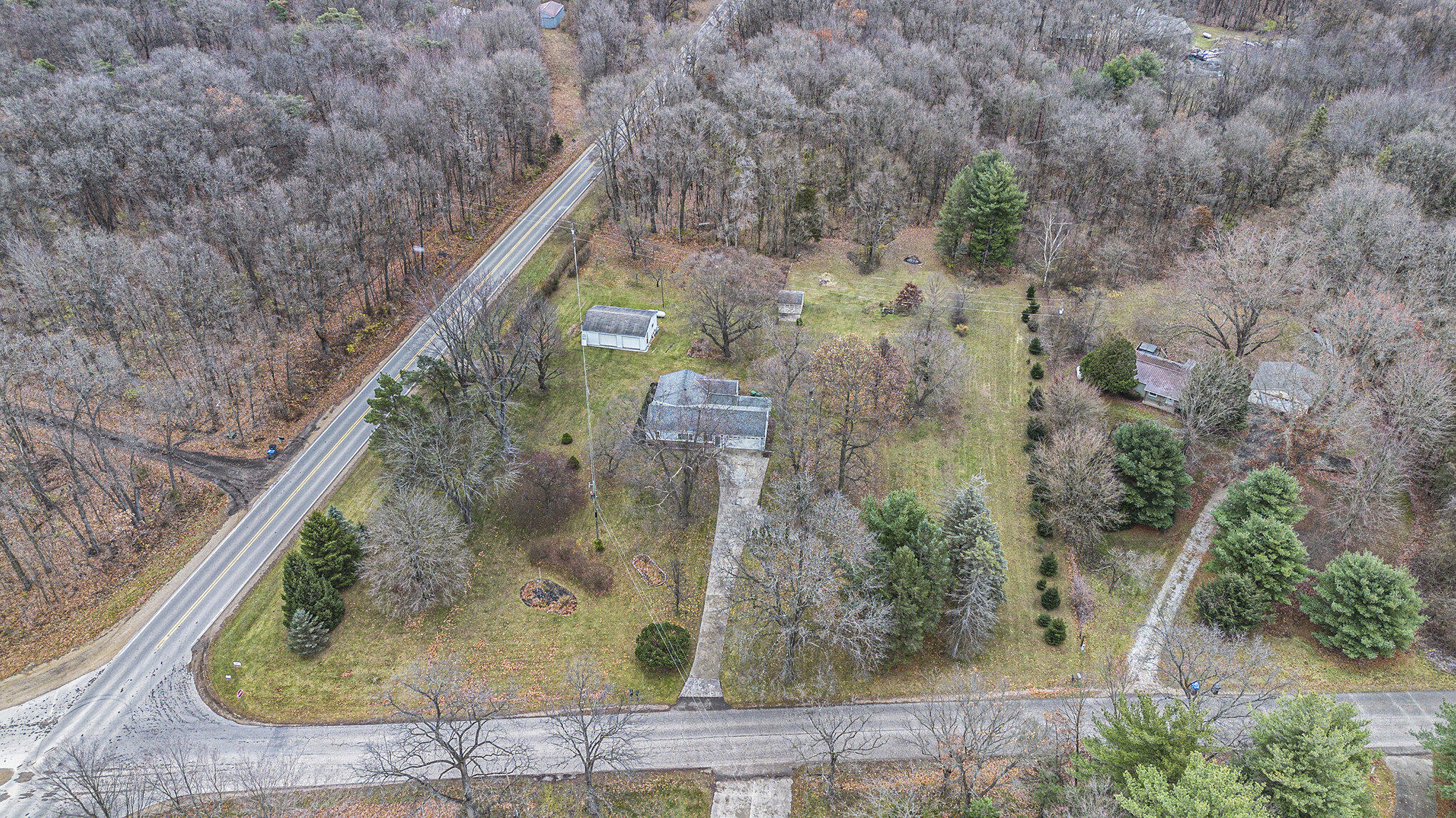 66017 Conrad Road Edwardsburg, MI 49112 - Photo 16 of 30 017_dji_0274_956