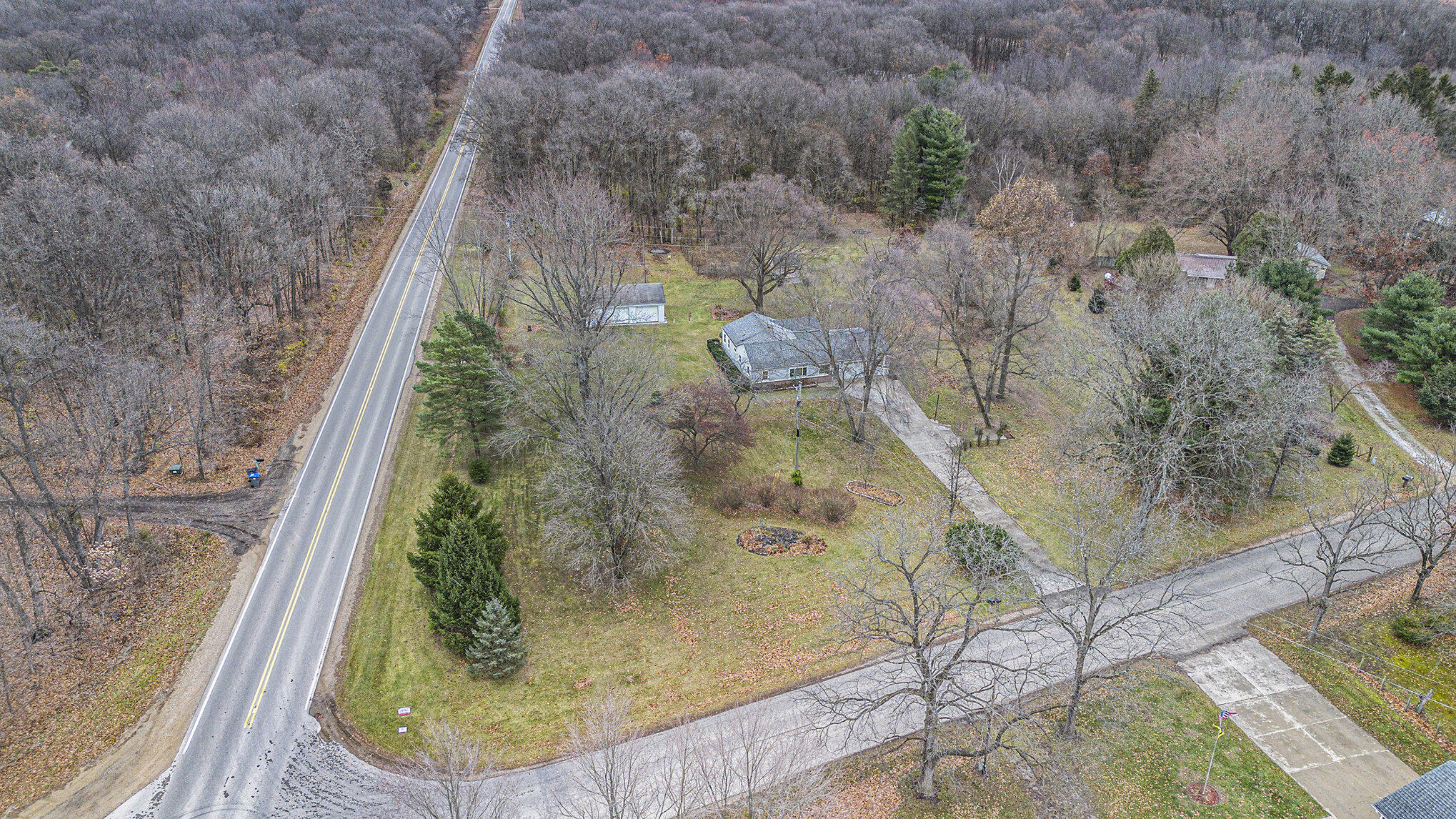 66017 Conrad Road Edwardsburg, MI 49112 - Photo 18 of 30 019_dji_0271_633