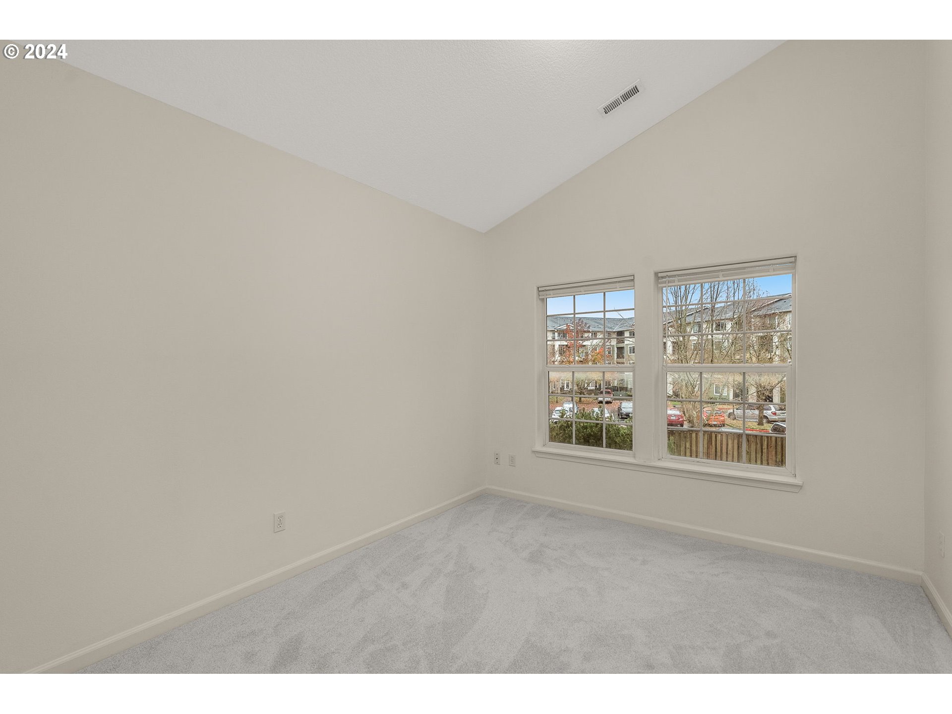 1036 Northwest Burnside Road Gresham, OR 97030 - Photo 16 of 24 Gallery Image 16