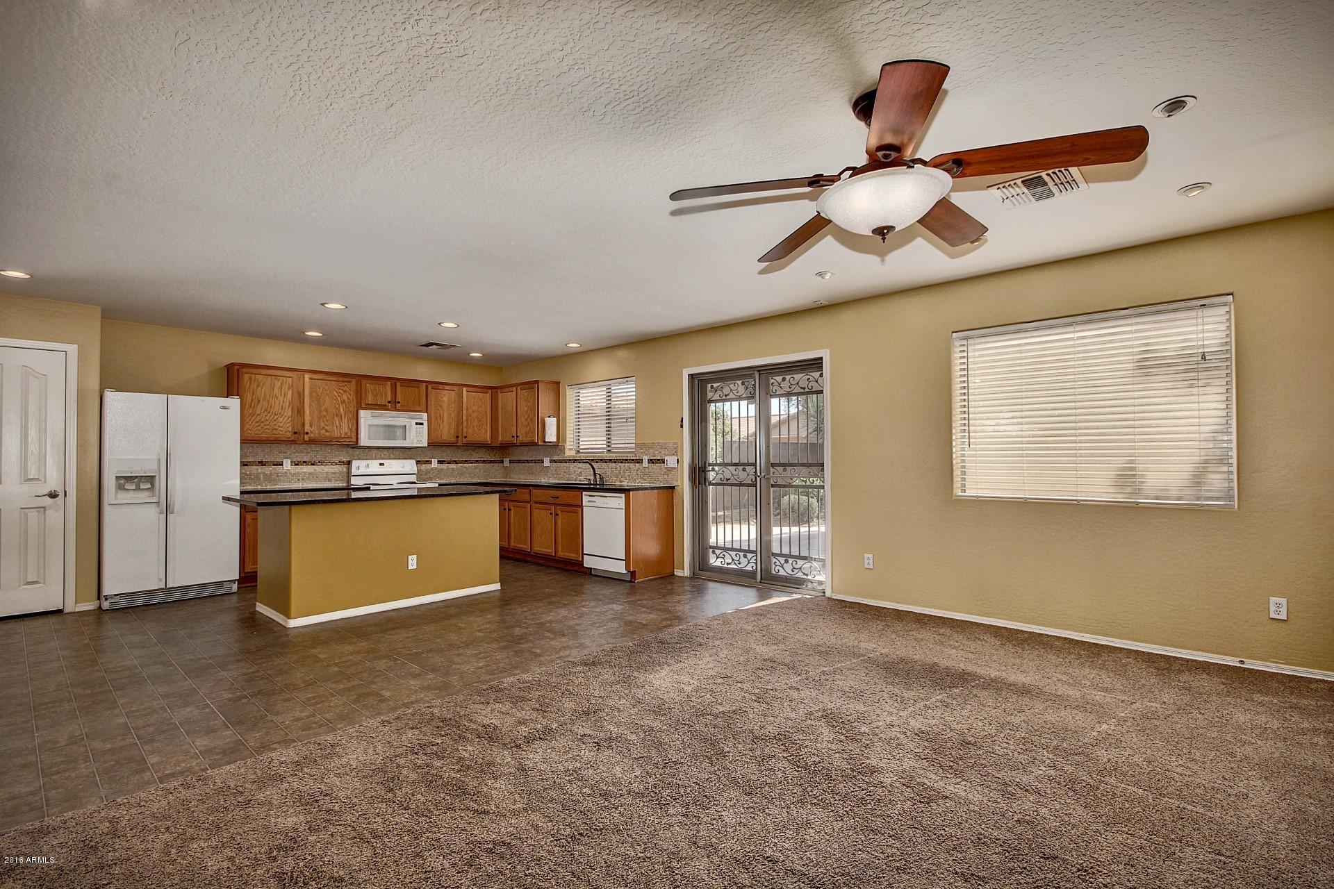 16173 West Hearn Road Surprise, AZ 85379 - Photo 11 of 28 0011-Hearn (11)