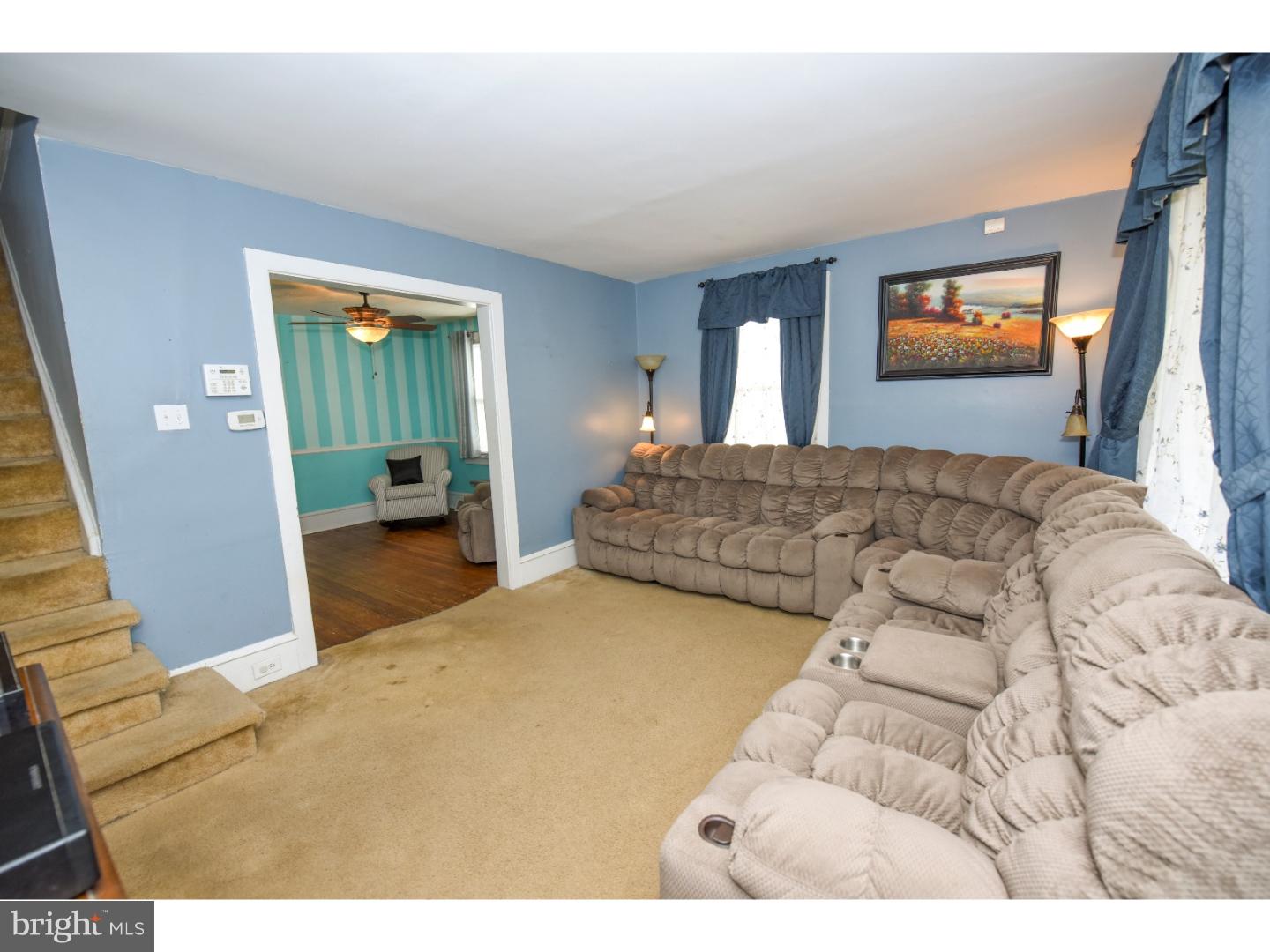 455 Jacksonville Road Hatboro, PA 19040 - Photo 3 of 25 Living Room