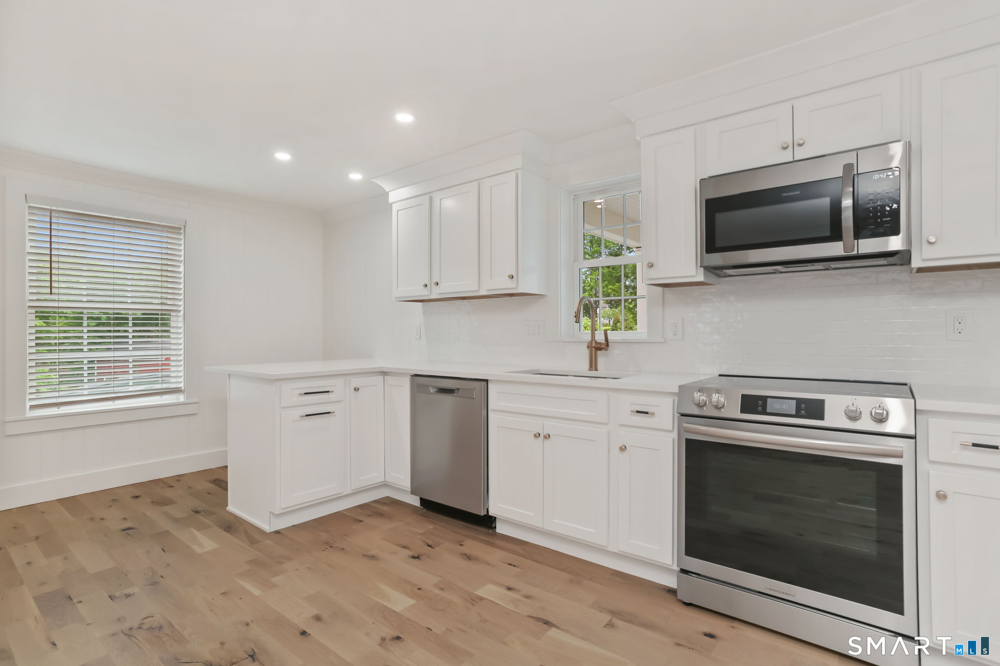 49 Daniels Farm Road, Unit C Trumbull, CT 06611 - Photo 2 of 13