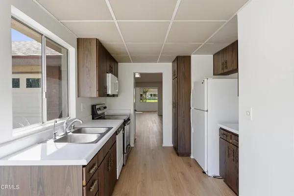 $519,900 | 7202 Village 7, Camarillo, CA 93012