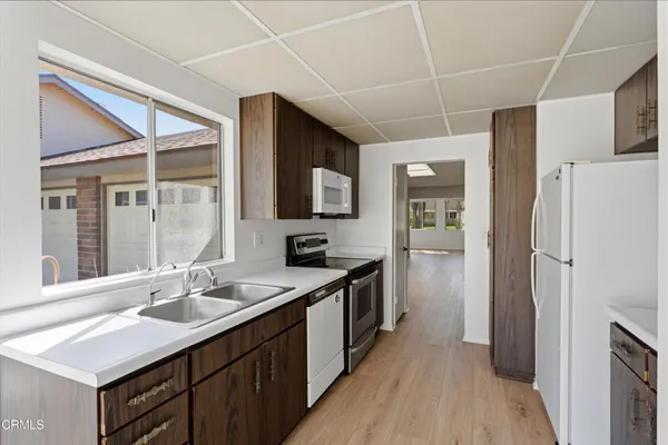 $519,900 | 7202 Village 7, Camarillo, CA 93012