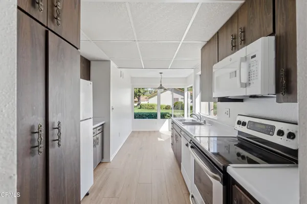 $519,900 | 7202 Village 7, Camarillo, CA 93012