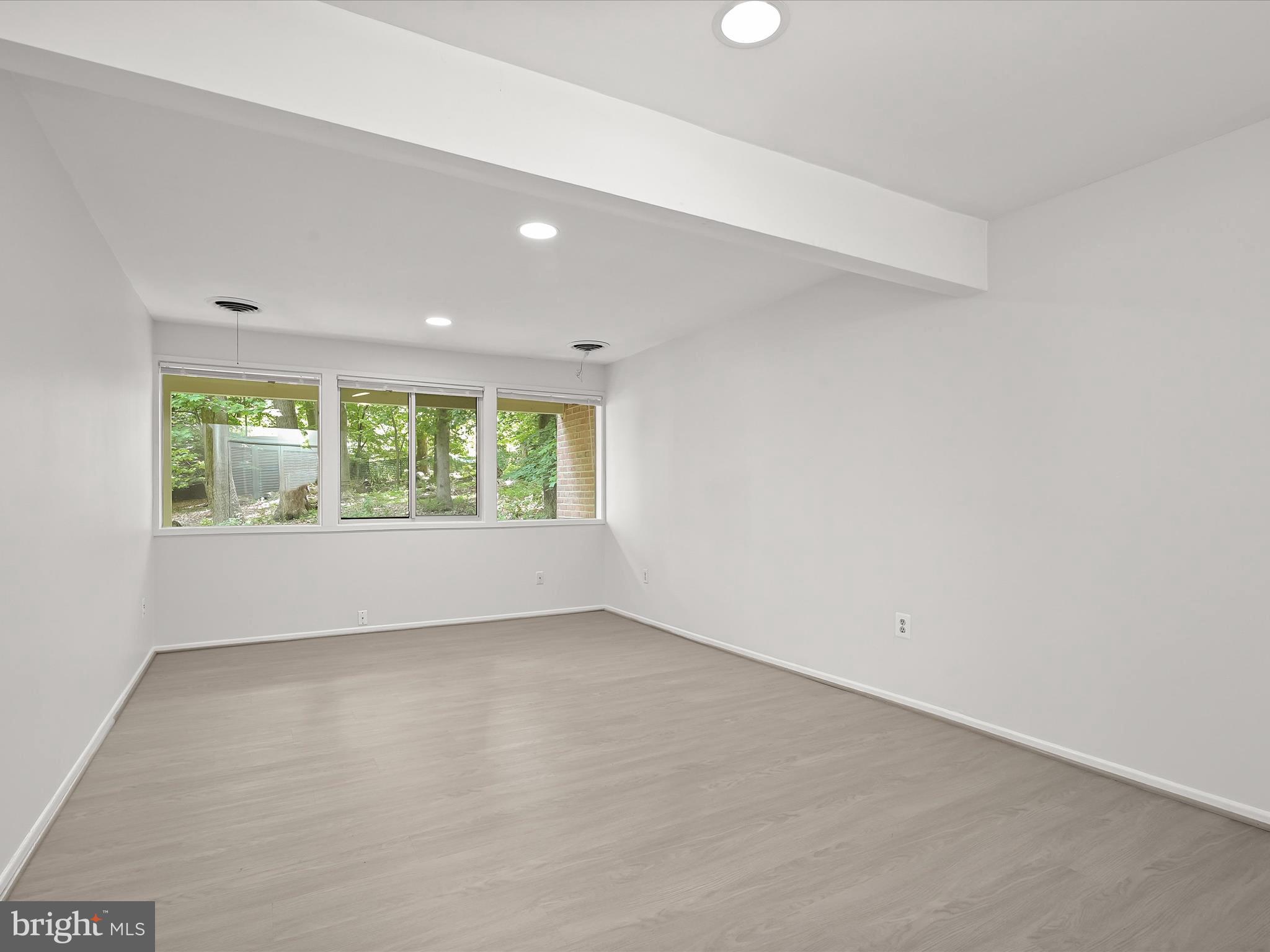 7610 Hamilton Spring Road Bethesda, MD 20817 - Photo 35 of 41 hamiltonspring008